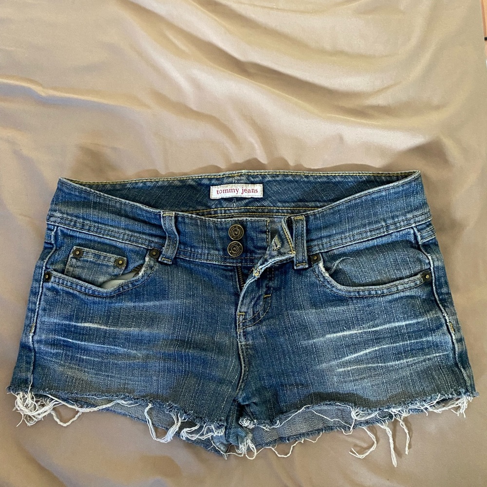 SOLD Cut off short